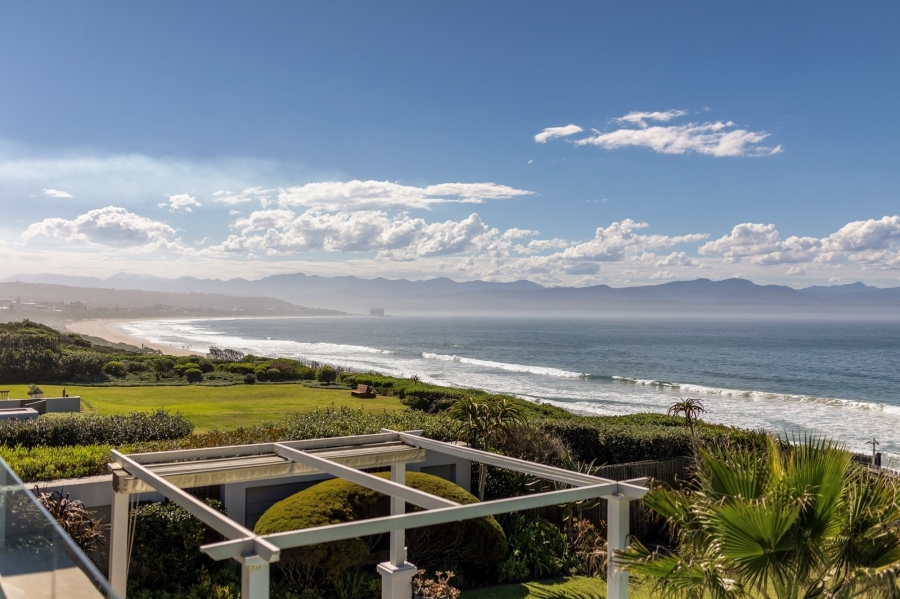 5 Bedroom Property for Sale in Whale Rock Beach Western Cape
